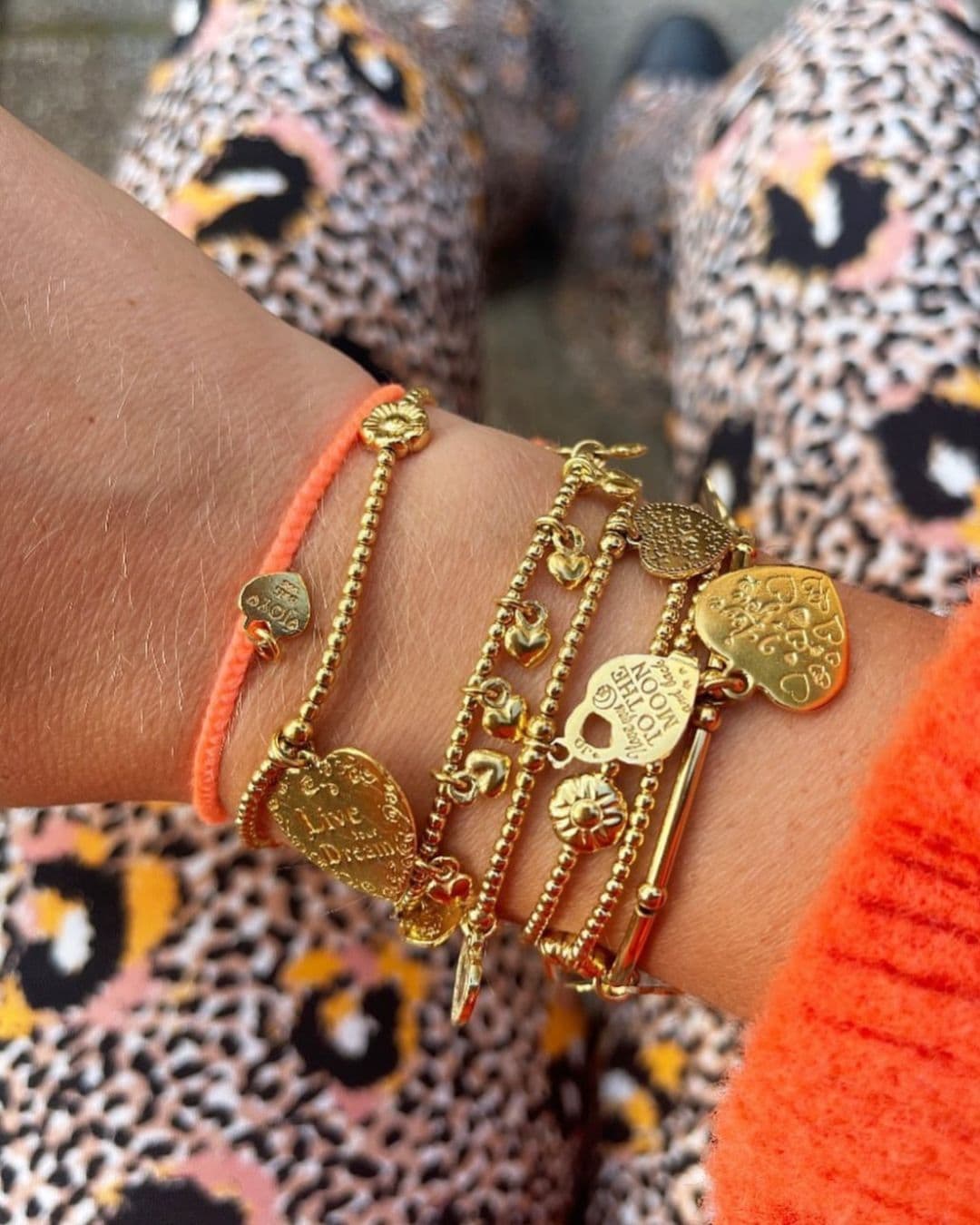 MA_09_09_24_Bracelets_45526_Gold